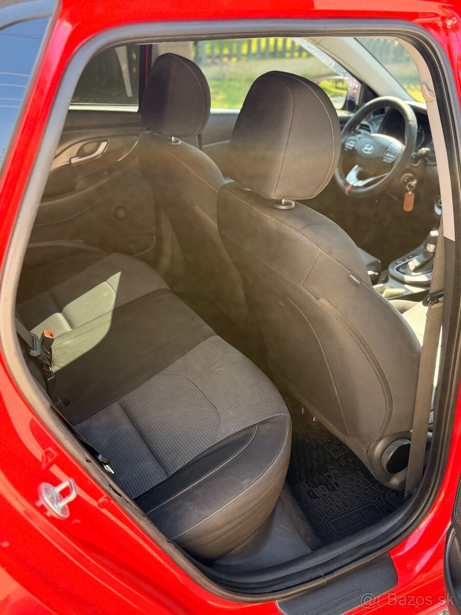 Hyundai i30 1.6 Crdi automat - 8