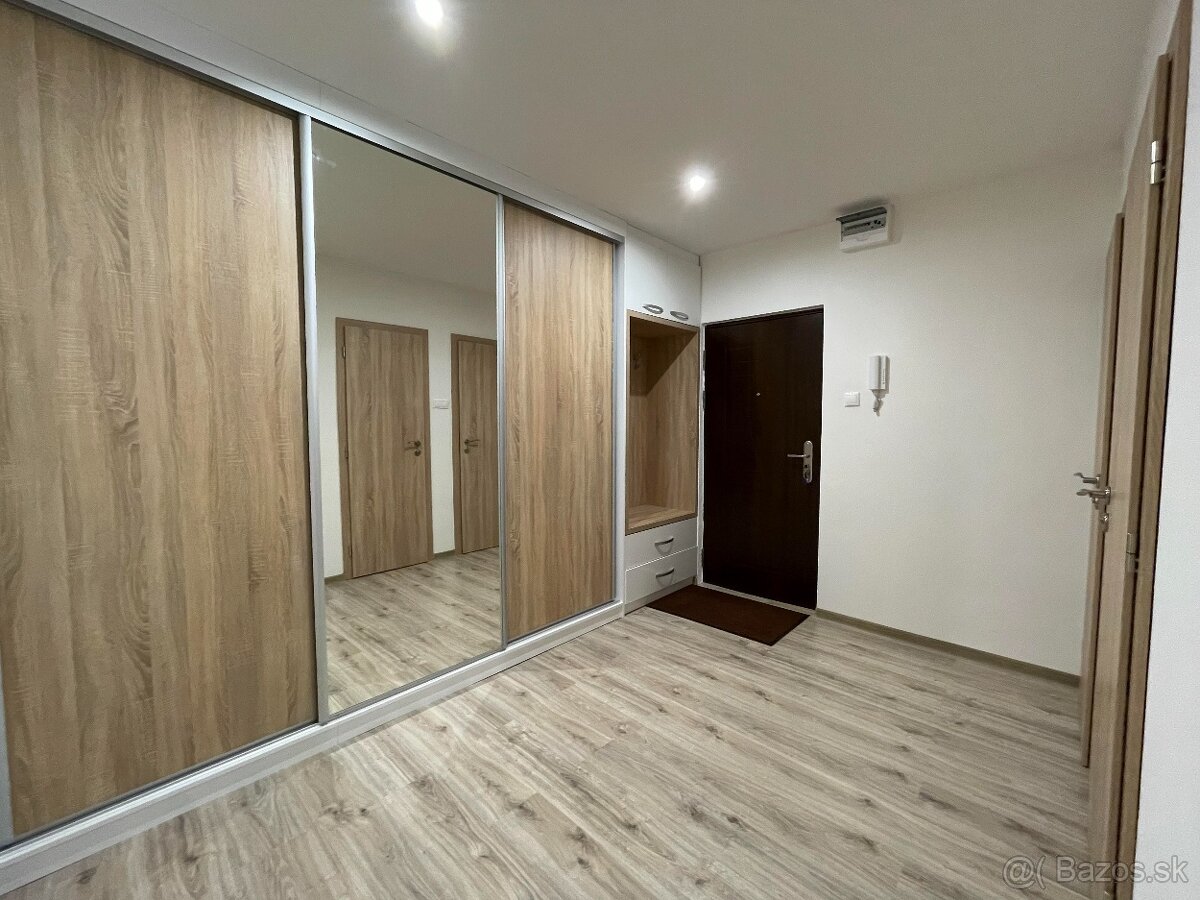 NA PRENÁJOM, KRÁSNY 2 I BYT S BALKÓNOM, POPRAD - 8