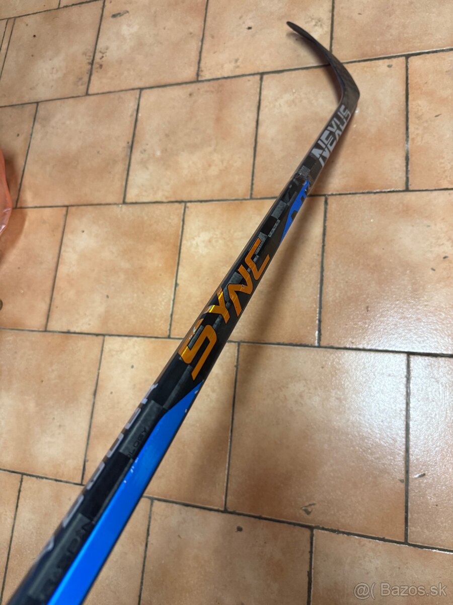 Spájané hokejky - 8