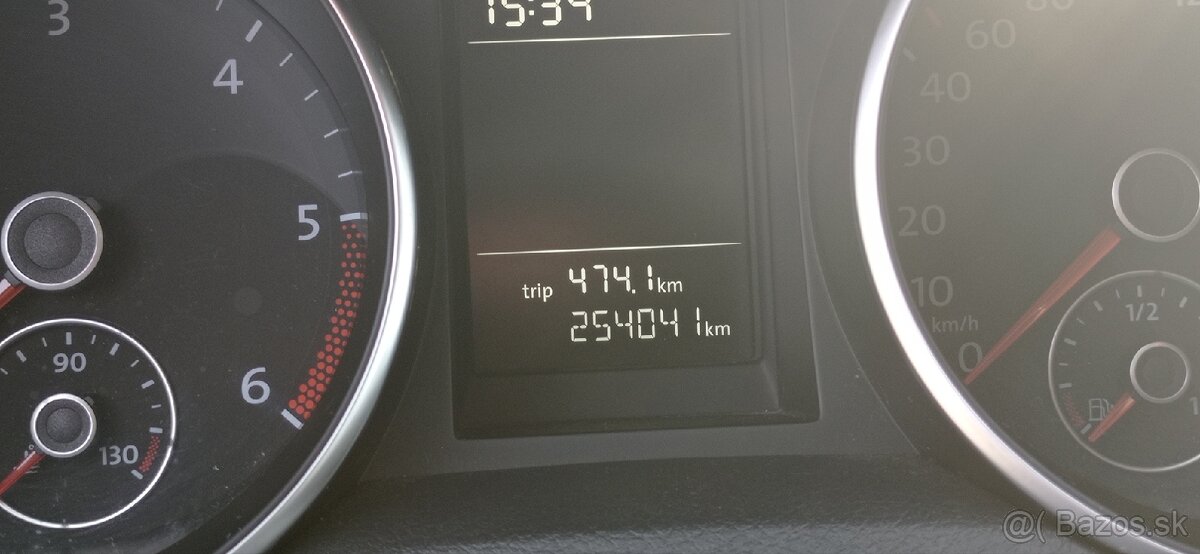 VW GOLF 1.6 TDI DSG - 8