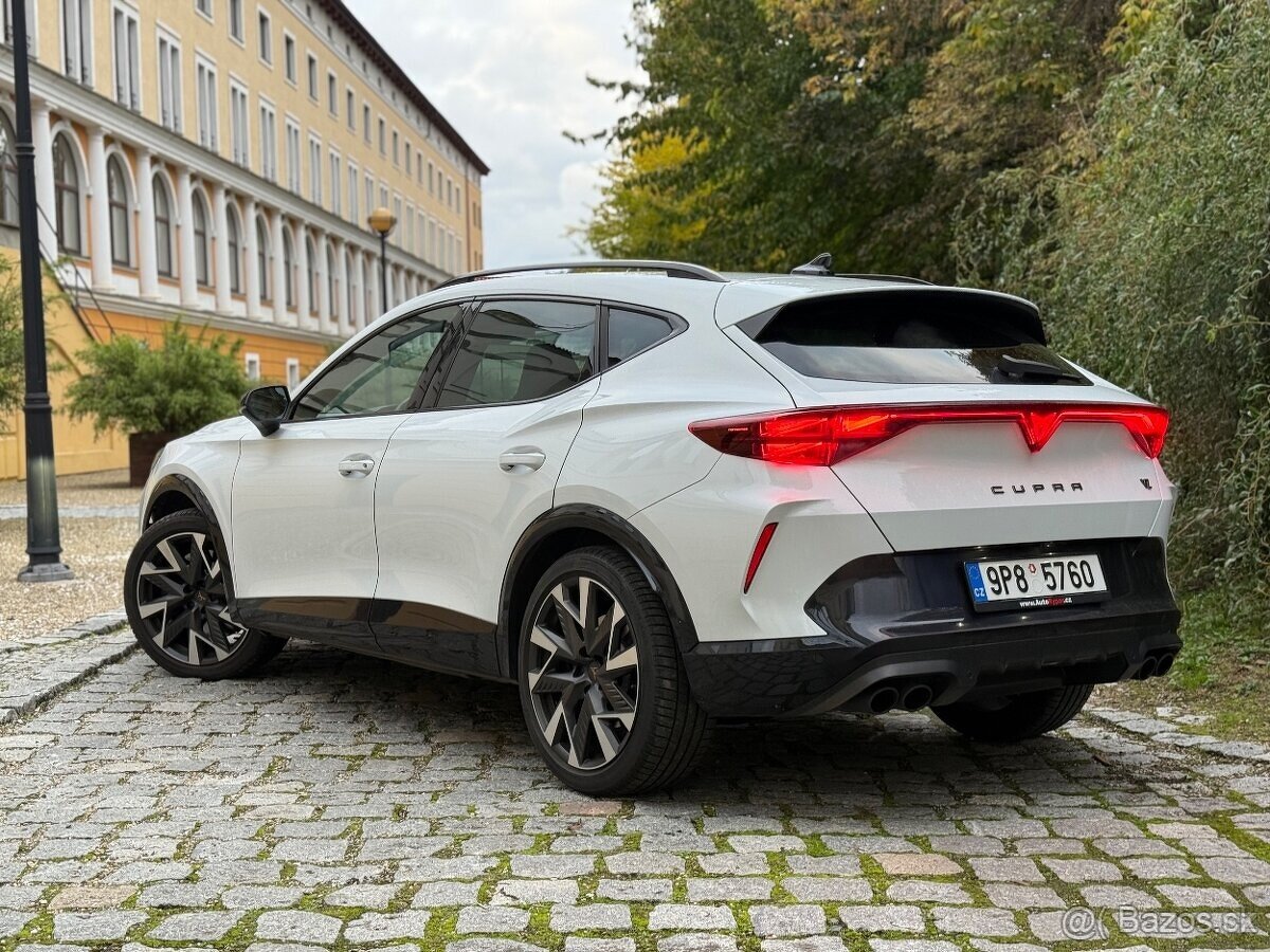 Cupra Formentor VZ, 4x4, 245kw, tažné, TOP výbava - 8