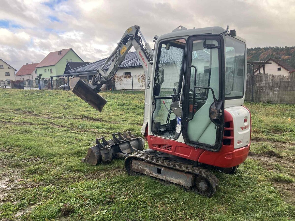 Takeuchi TB216 V4 najvyššia výbava naklapacia hlavica - 8