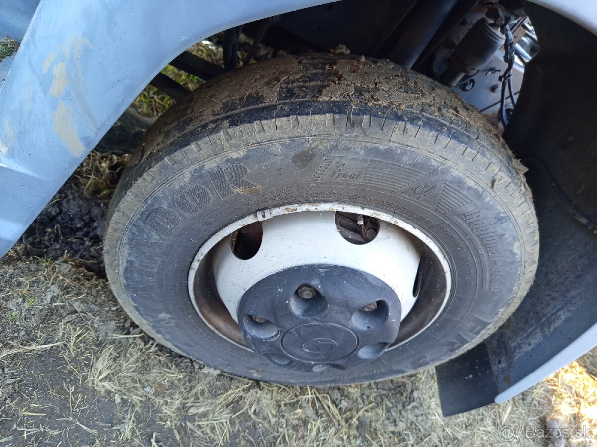 215/75 R17.5 nákladné - 8