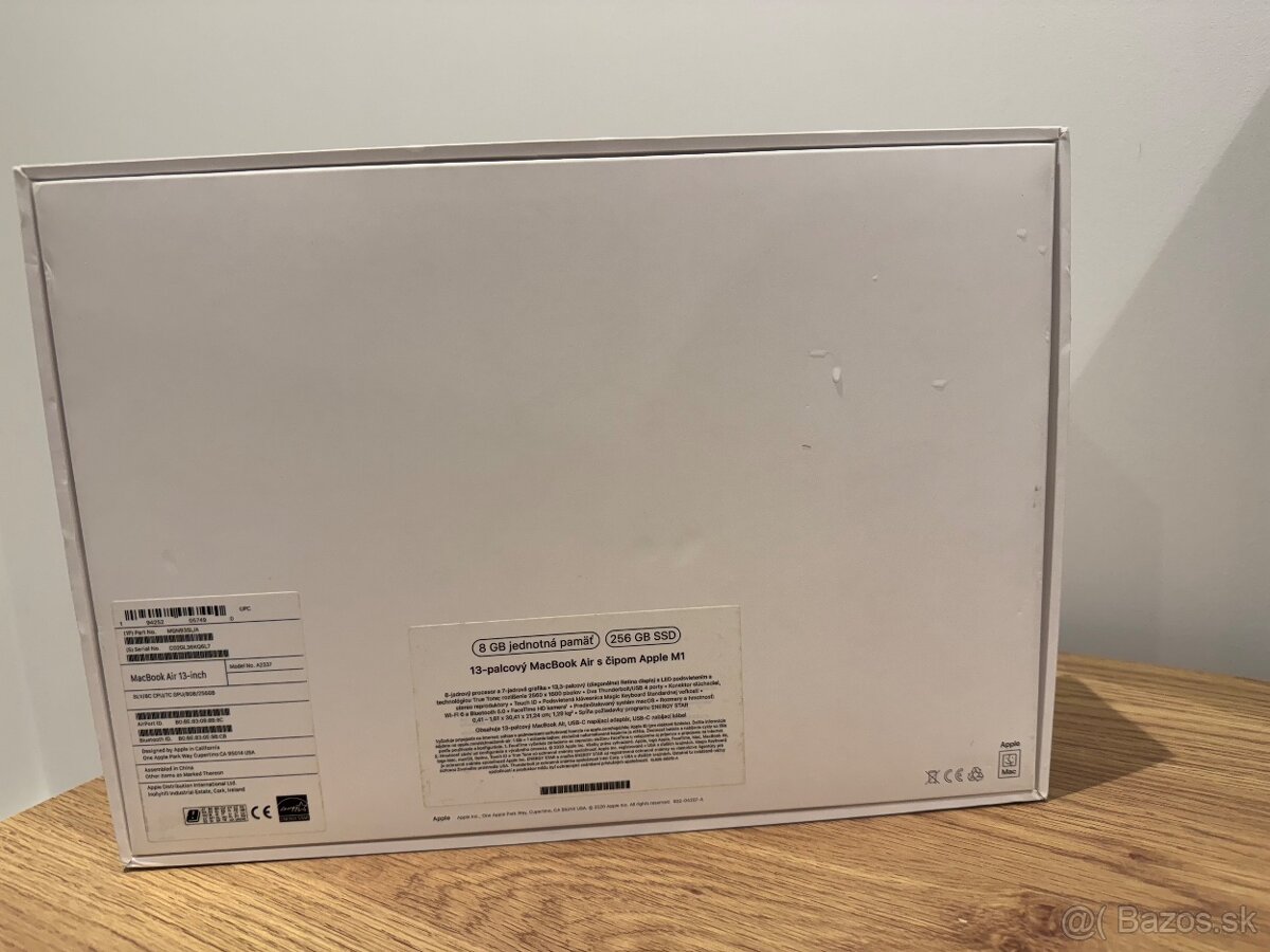 MacBook Air 13´ (M1, 8GB/256GB, Space gray) top stav - 8