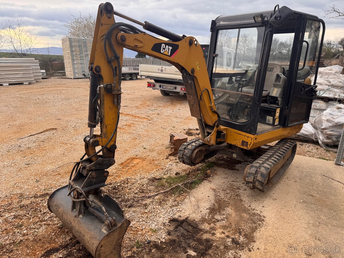 minibager CAT 301.8c 1,8t - 8