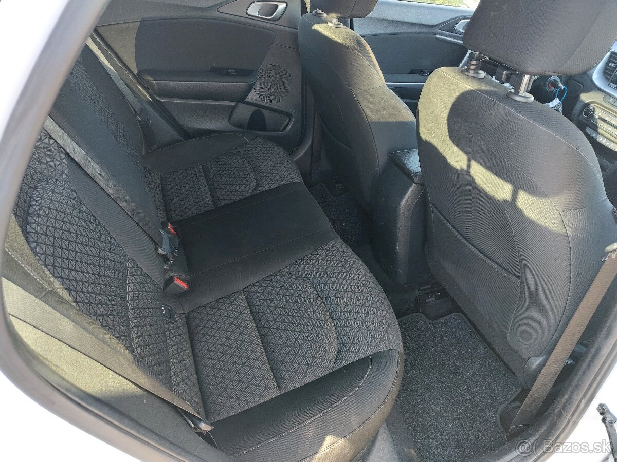 Kia XCeed 1.4 T-GDi Gold A/T r.v.2020, odpočet DPH - 8