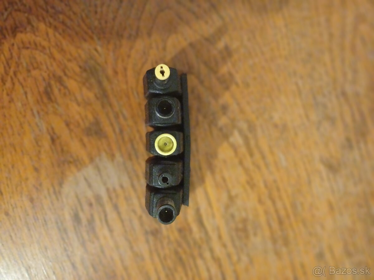 Sieťový adaptér Solight univerzálny pre notebooky/netbooky - 8