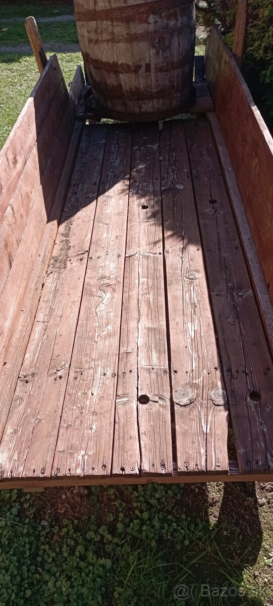 Staré drevené konské sane - 8