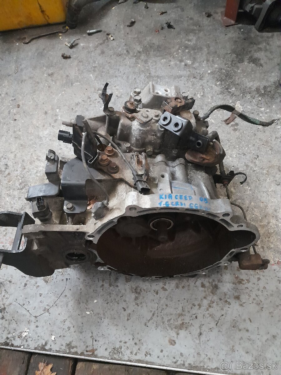 Rozpredam Kia CEED 1.6crdi - 8