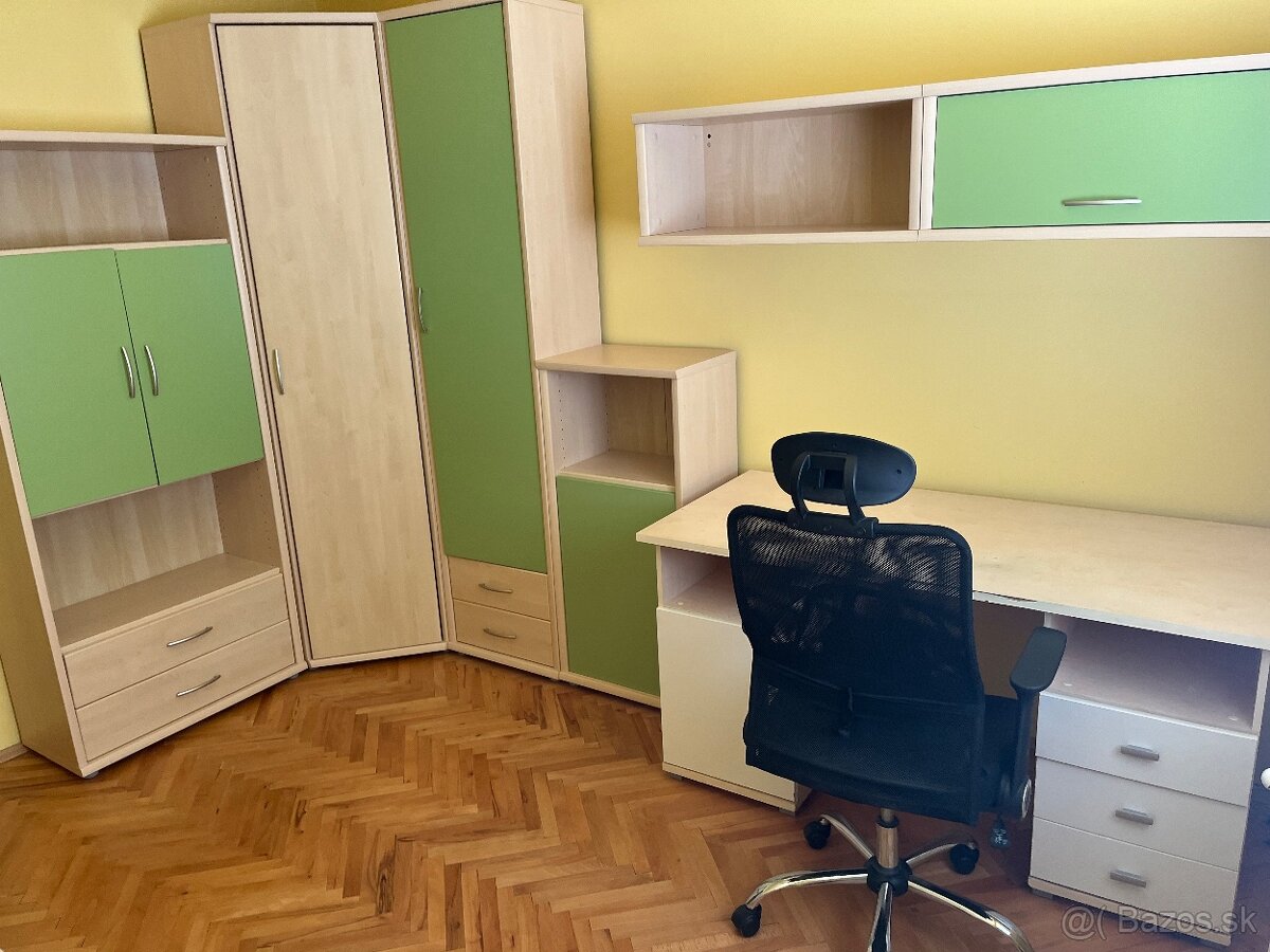 Prenájom - 3 izbový zariadený byt Laca Novom. KE-staré mesto - 8