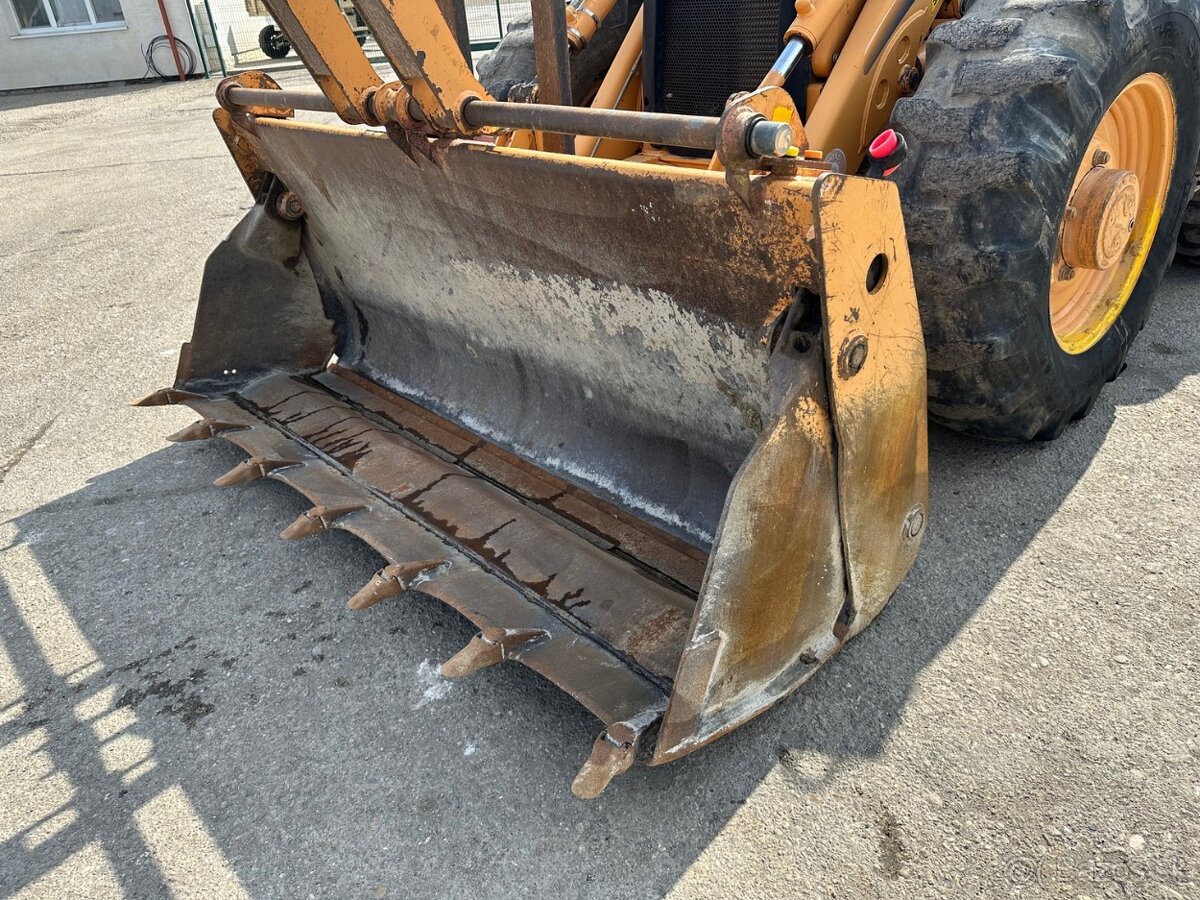 CASE 695 SR 4X4 traktorbager 2008 VIN 568 - 8