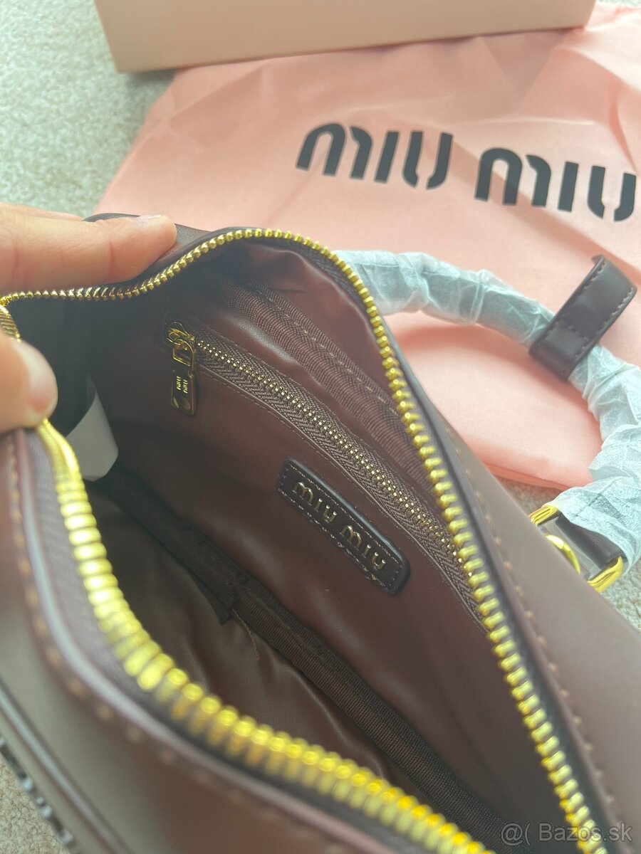 Miu Miu hnedá kabelka - 8