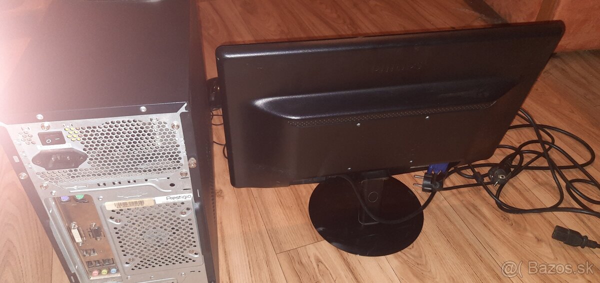 Prestigio Windows 10 - 8