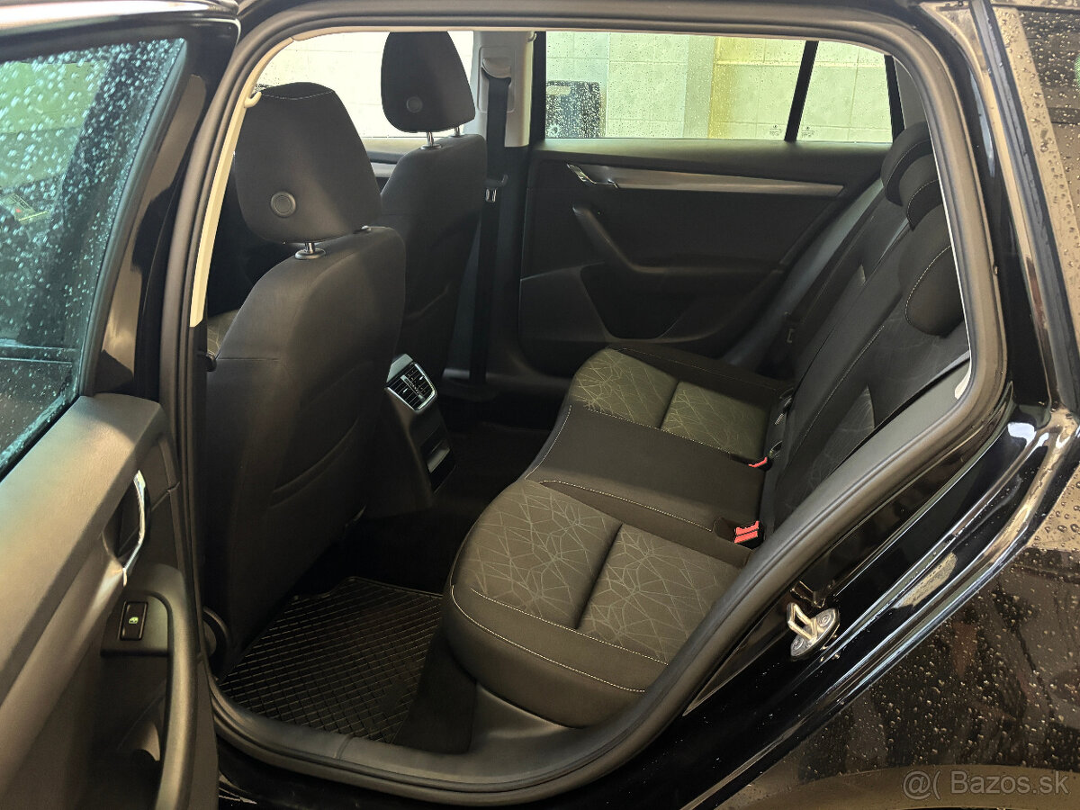 Škoda Octavia Combi 2.0 TDI Style DSG 4x4 EU6 - 8