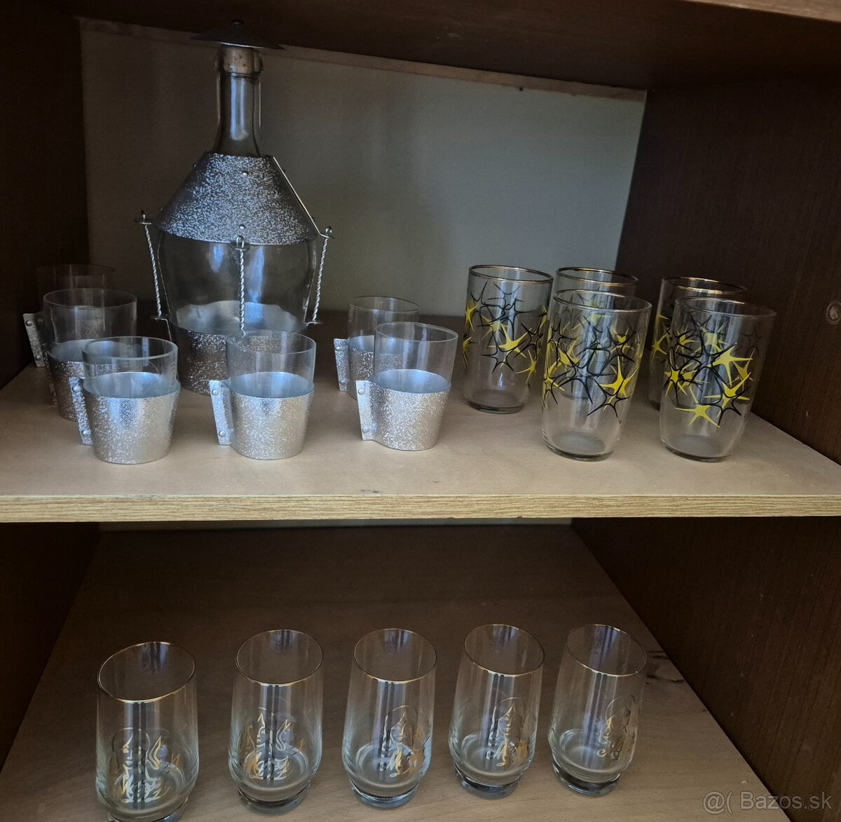 Poháriky, ozdobná fľaša... - 8