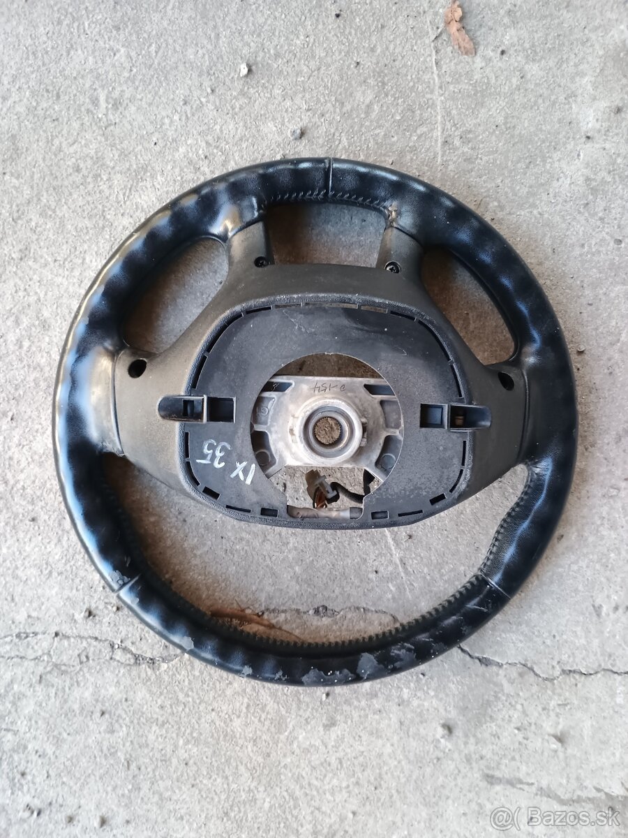 Hyundai ix35 volant - 8