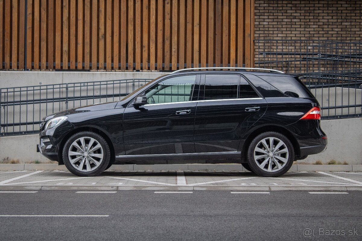 Mercedes-Benz ML 350 BLUETEC 4MATIC - 8