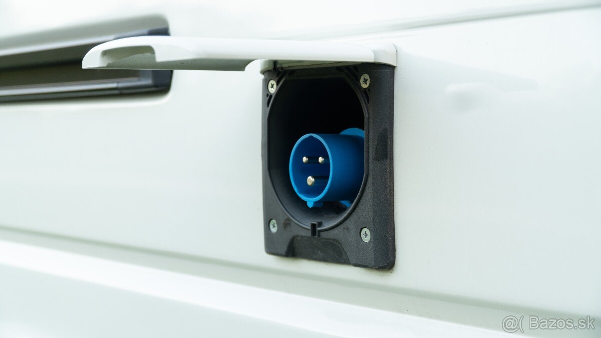 Obytná dodávka Volkswagen T4 Caravelle Long - 8