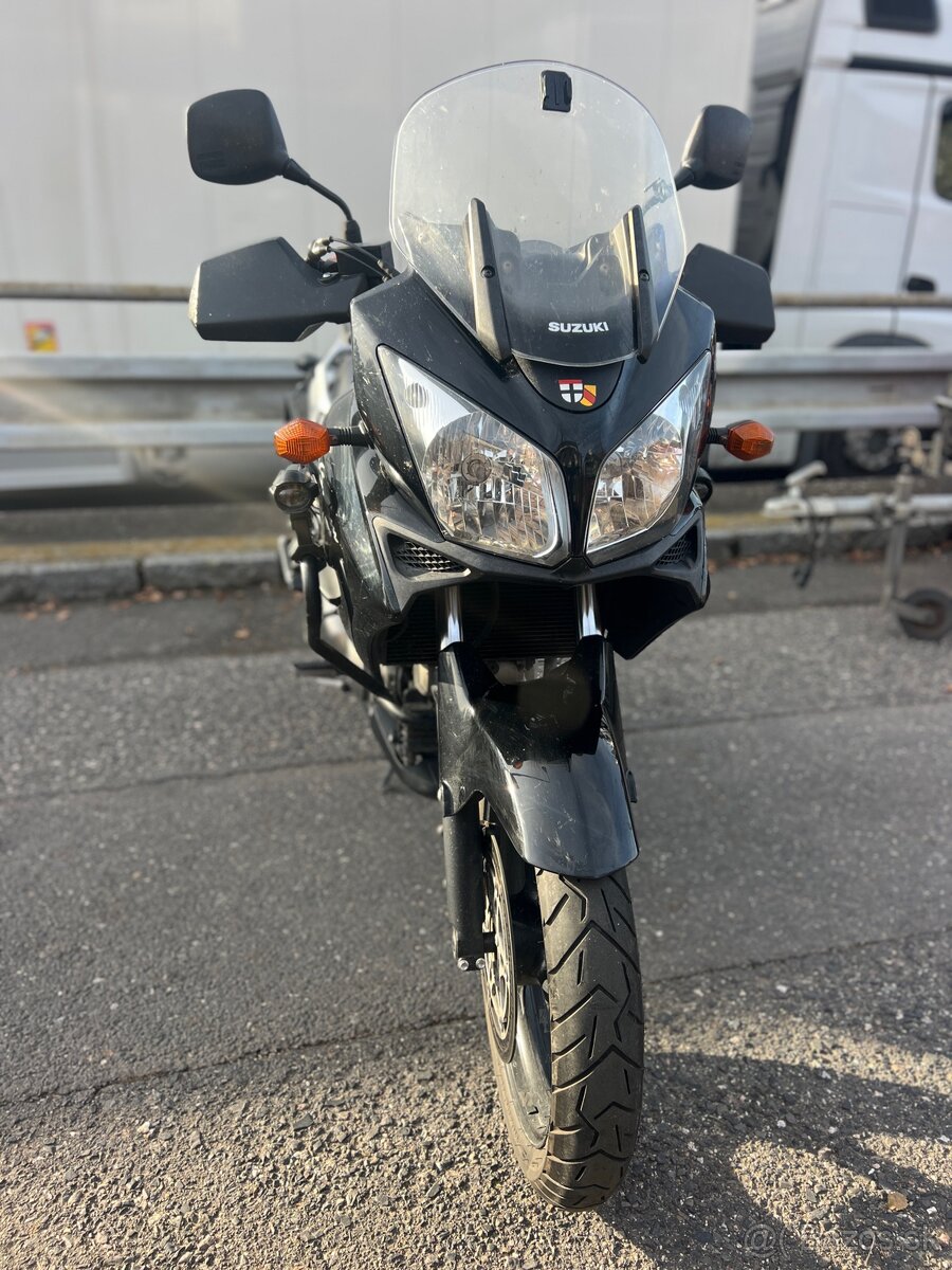 Suzuki dl v strom 1000 - 8