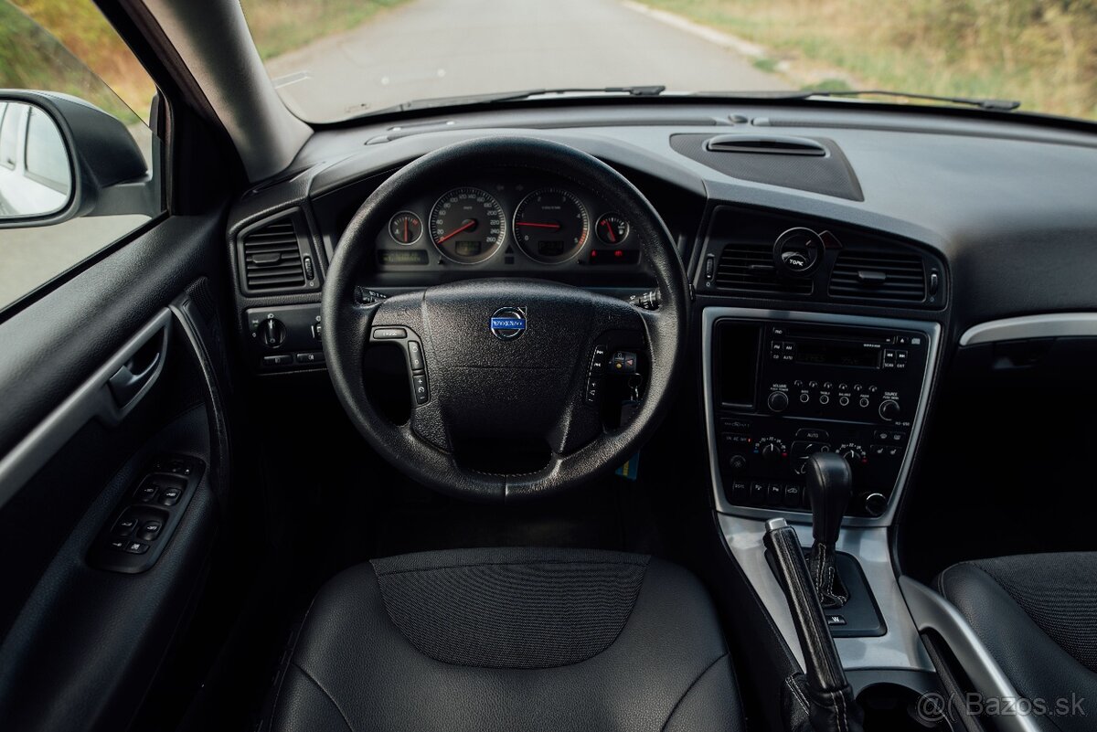 Volvo XC70 2.4 D5 (Cross Country) - 8