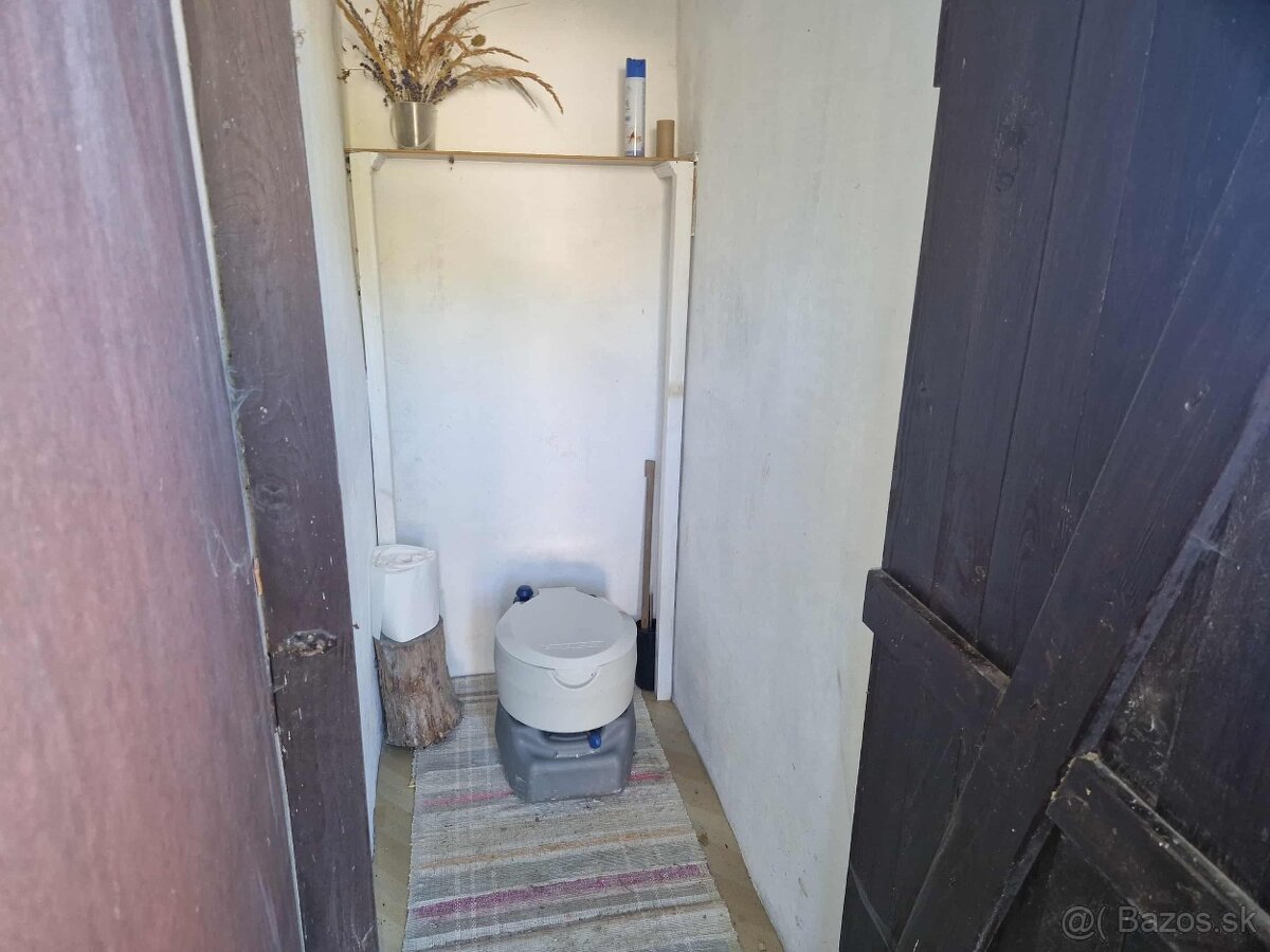 Na predaj murovanú chatu so záhradou v meste Prievidza. - 8
