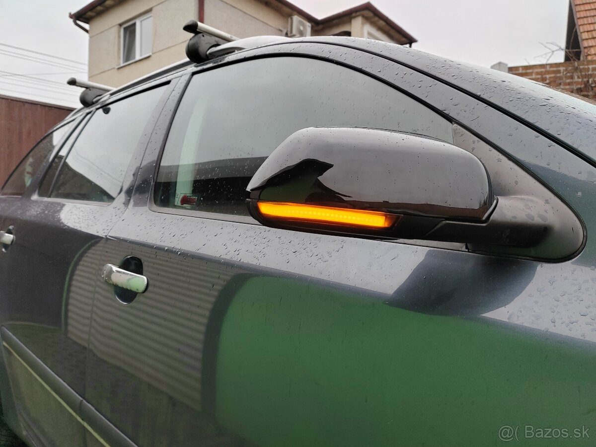 Dynamické smerovky Octavia 2 - 8