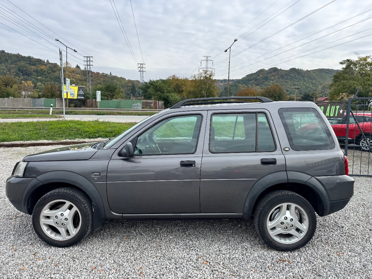 Land Rover Freelander 2.0 Td4 S A/T - 8