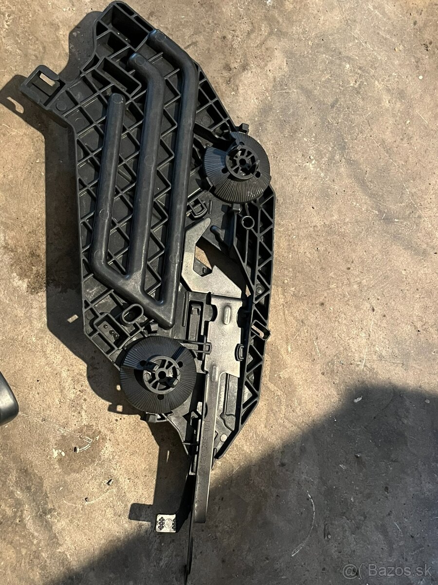 Predám náhradné diely na Octaviu,Fábiu,Superb - 8