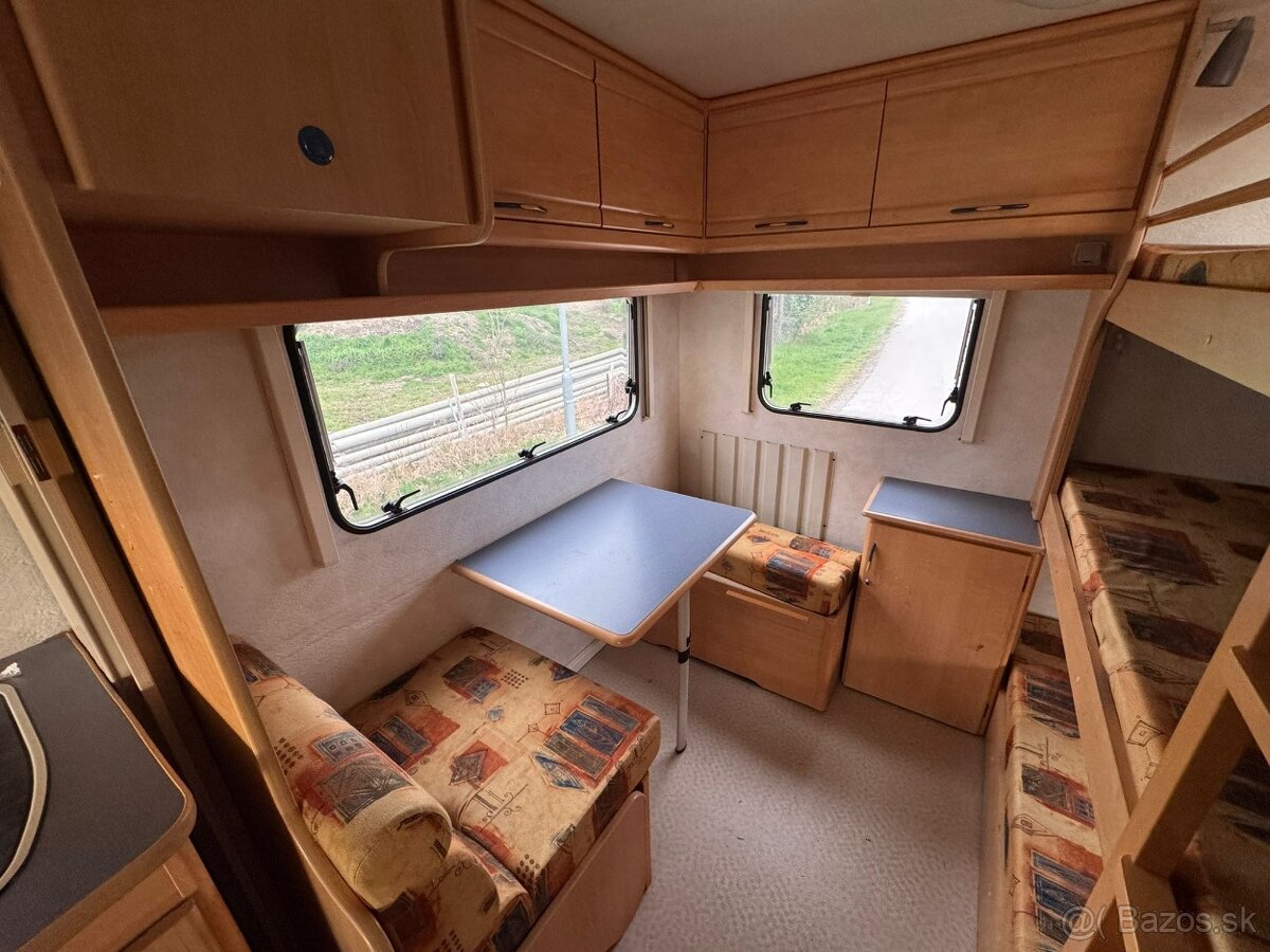 KARAVAN OBYTNÝ PRÍVES ROK 2001 - 8