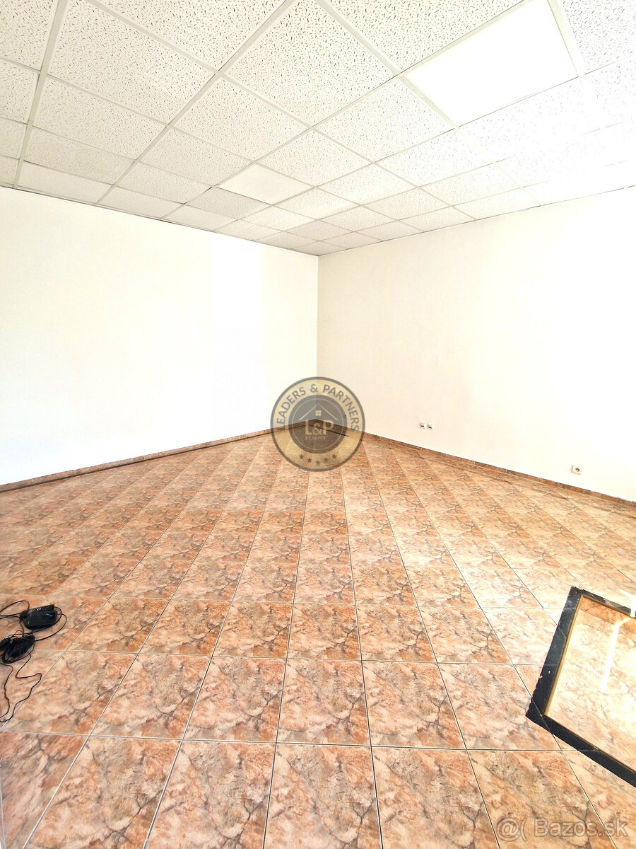 Na prenájom kancelárske a obchodné priestory v Trnave - 8