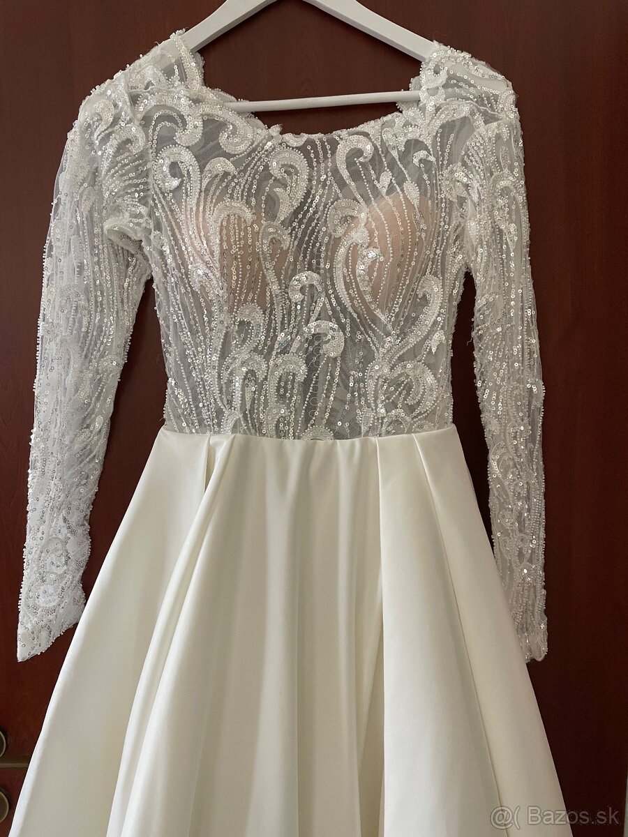 Svadobné šaty s vlečkou - 8