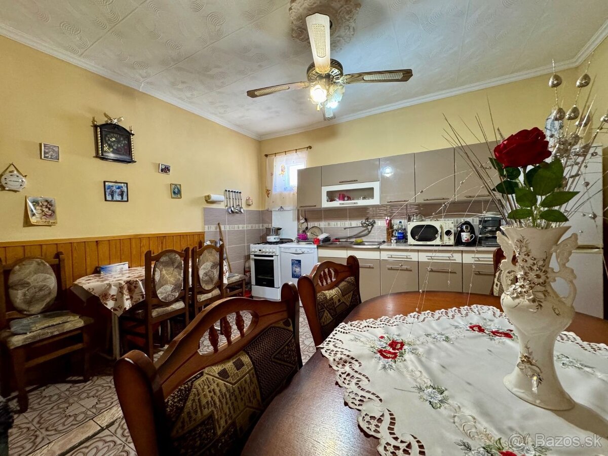 MAĎARSKO - ENCS 5 IZBOVÝ POSCHODOVÝ DOM + 2 IZBOVÝ DOM, ZÁH - 8