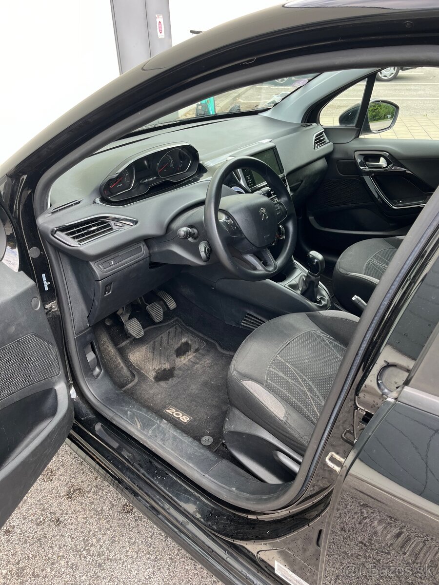 Peugeot 208 1.2 bez korozie - 8