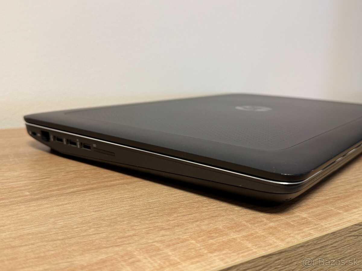 HP ZBook 17 G3 - 8