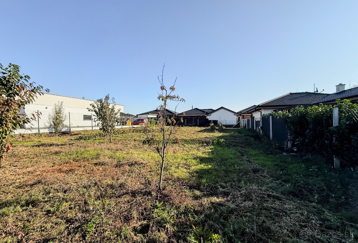 Slnečný pozemok o výmere 597 m2, Potôčky / Dolná Krupá / - 8