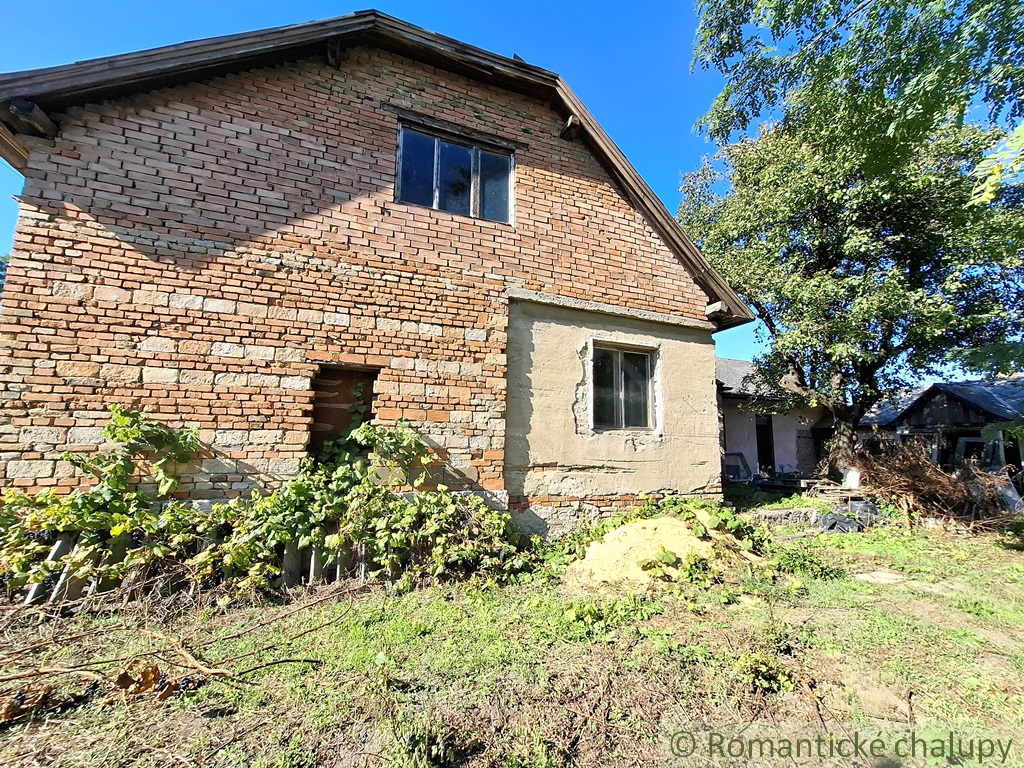 Rozostavaný rodinný dom s veľkým pozemkom v podunajskej ob - 8