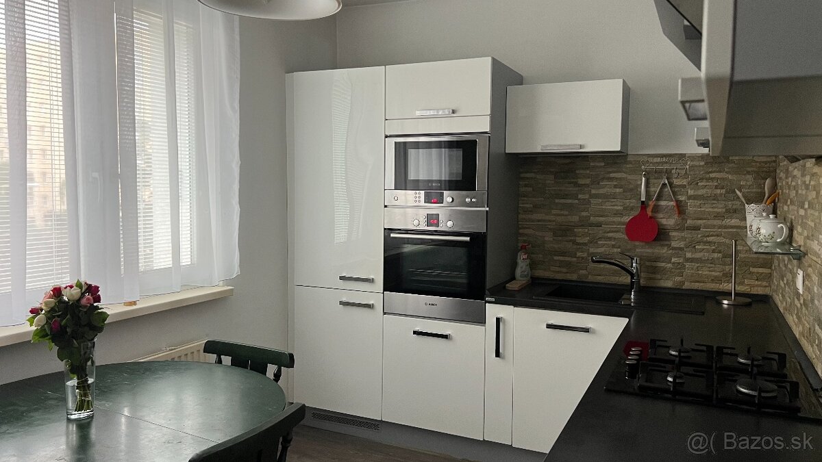 Prenájom 3 izbový byt - 8