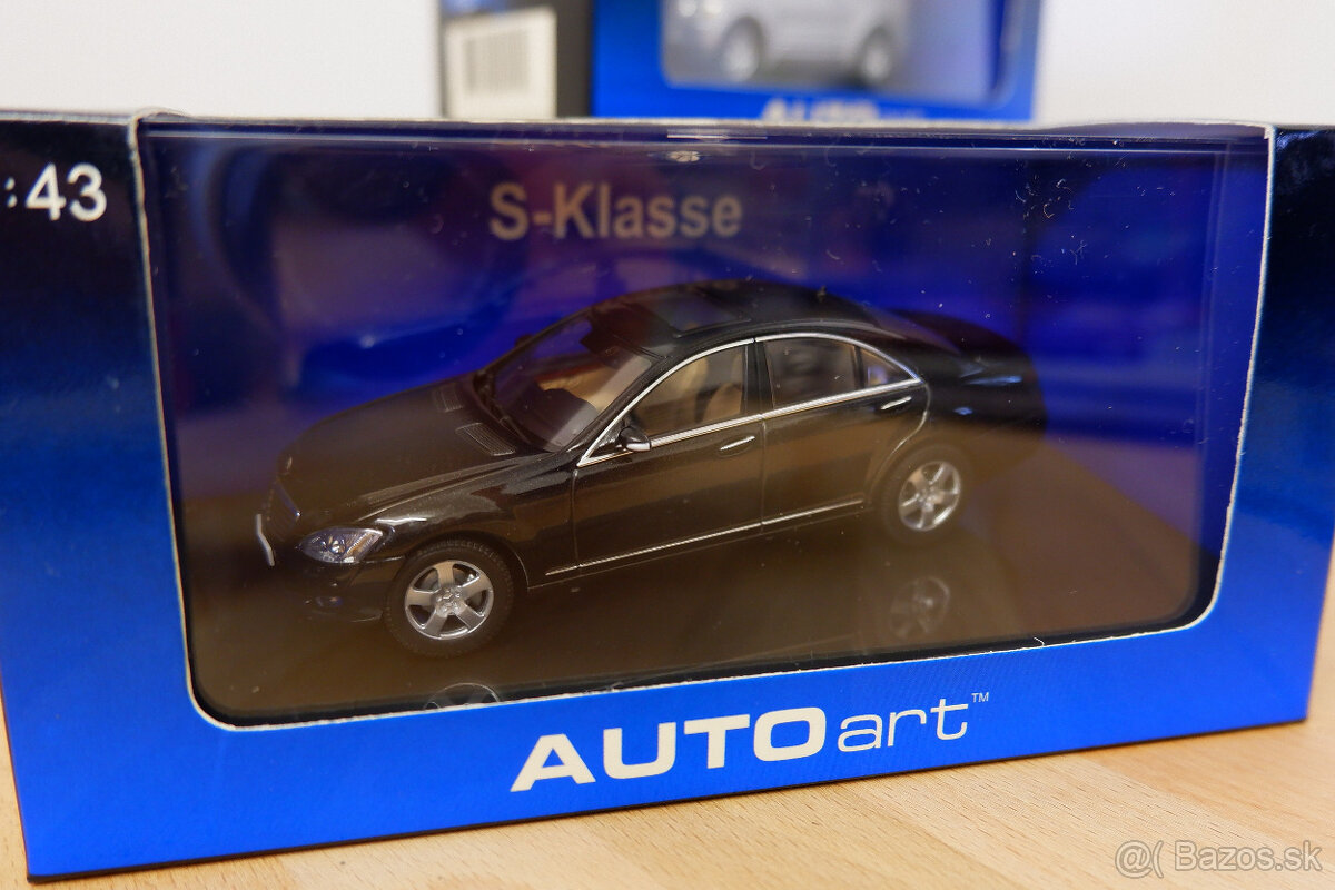 Modely 1:43 AutoArt - 8