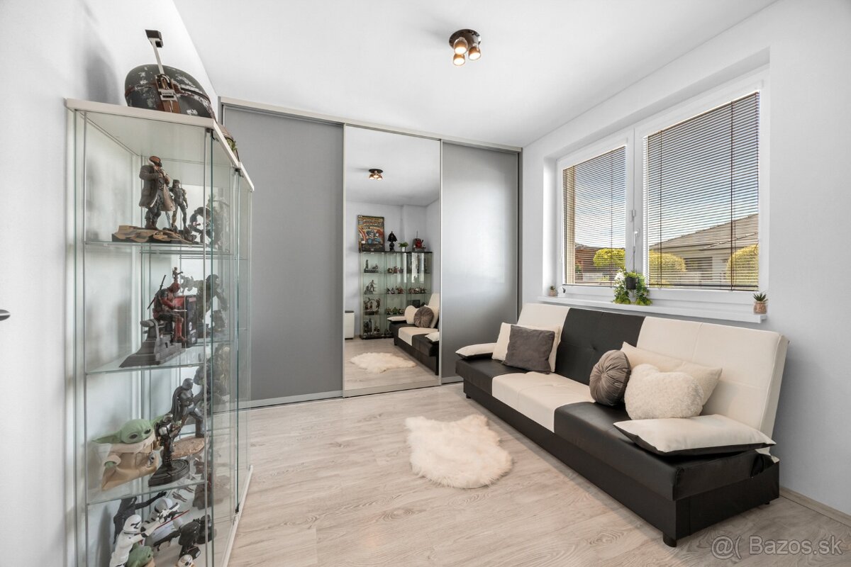 Na predaj 3,5 izbový rodinný dom Lehnice, časť Malý Lég - 8