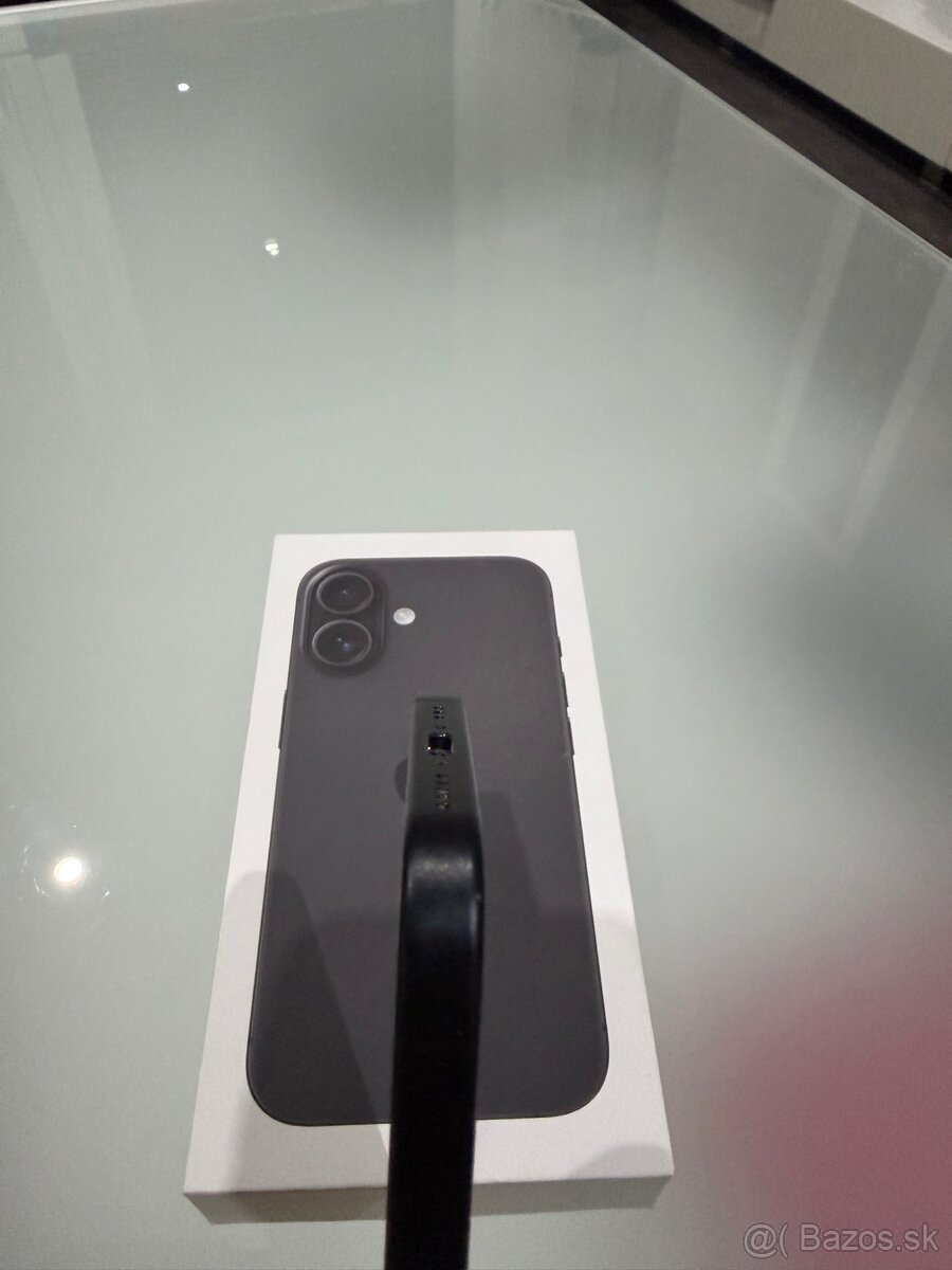 iPhone 16 128 GB - 8