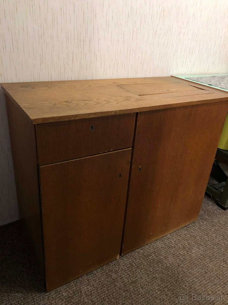 Šijací stroj Lucznik 415 - 8