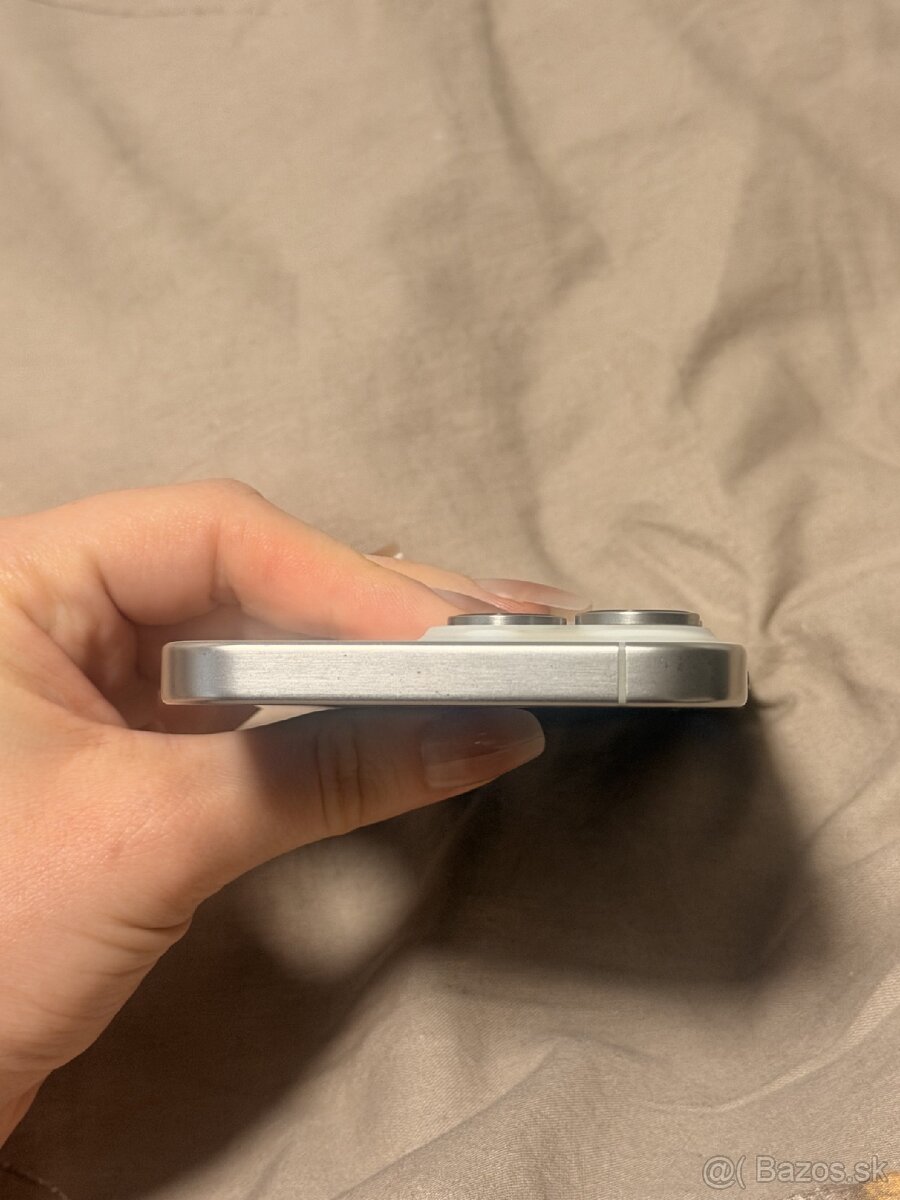 Predám Iphone pro max 256 gb - 8