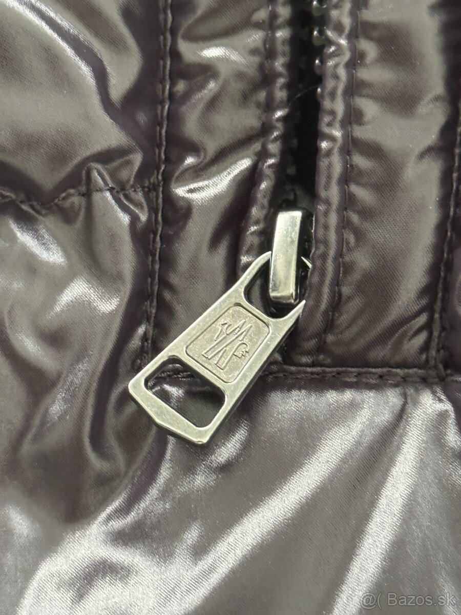 PREDÁM takmer novú zimnú bundu Moncler Maya Giubbot TG 6 - 8