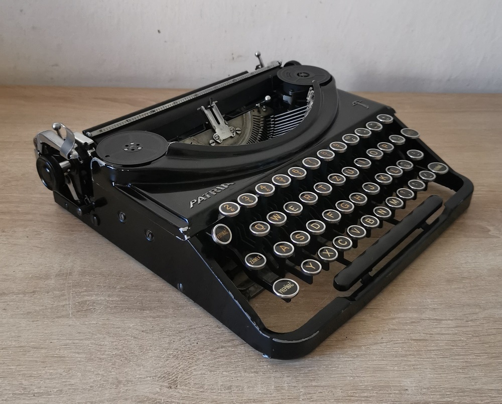 Starožitný švajčiarsky písací stroj PATRIA z roku 1938 - 8