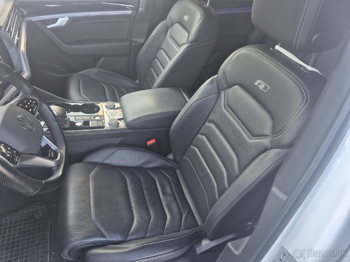 Volkswagen Touareg 3,0 TDI R- Line 170kW odpoĉet DPH. - 8