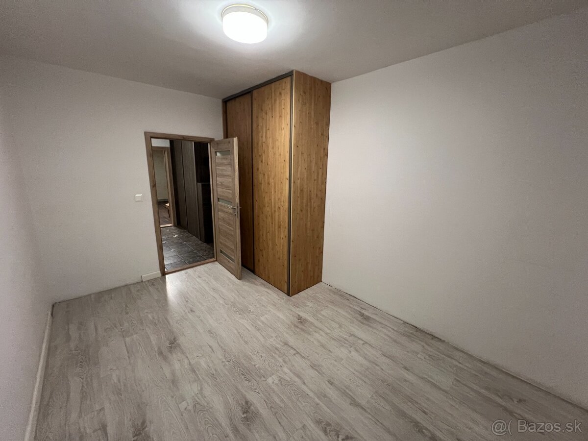 prenájom 3 izb. byt vo výbornej lokalite, Poľná ulica, BA. - 8