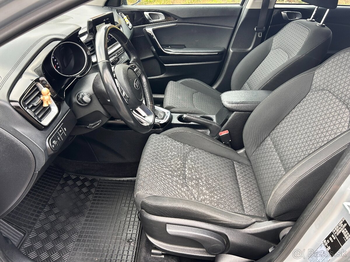 Kia CEED SW 1,4 T-GDi AT7 GOLD - 8