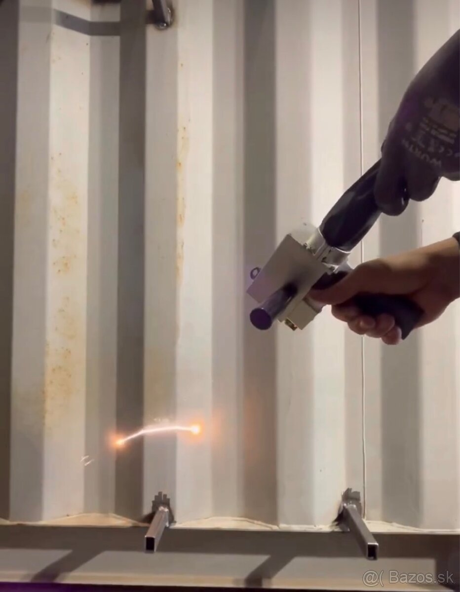 Laser na čistenie 1500W,pôvodná cena 14 000 €,len 121 hodín - 8