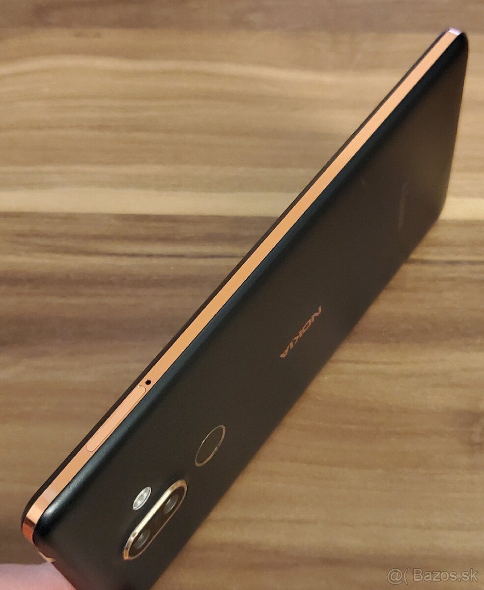 Nokia 7 Plus - 8