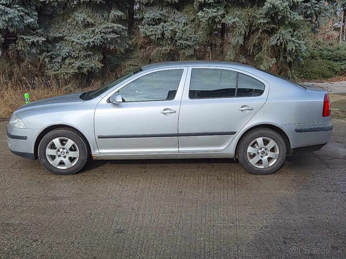 Škoda Octavia 1.6 MPi nová STK /EK - 8
